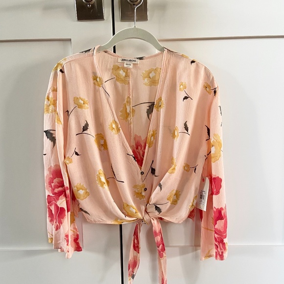 Billabong Tops - NEW Billabong Kimono Top Small  Peach Floral